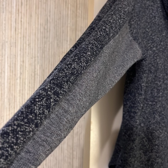 Sweater - Picture 2 of 3